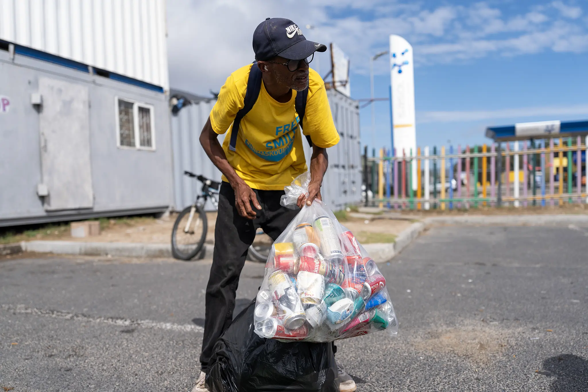 Marlon van Rooyen delivers recyling to a trader in Masiphumelele.